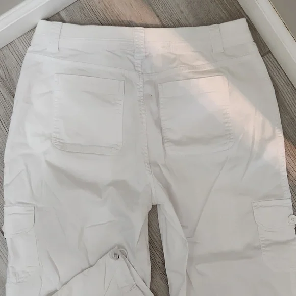 Style and Co Women's Adjustable Cargon Style Capri Pants - Picture 9 of 12